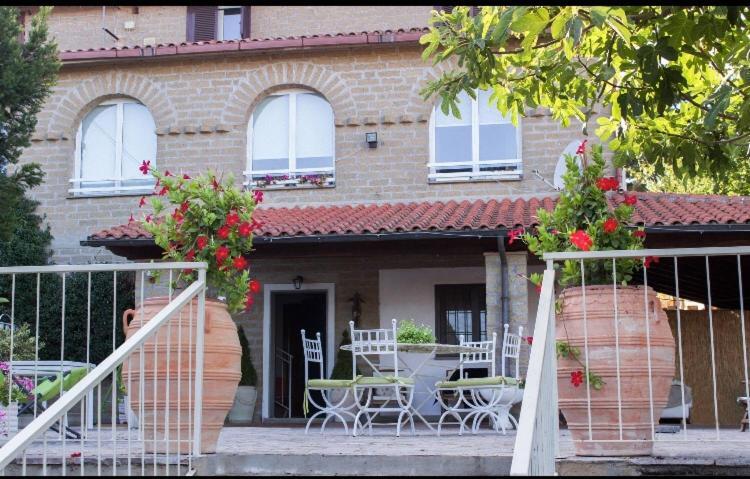 Favoloso Appartamento In Villa Monterosi Kültér fotó